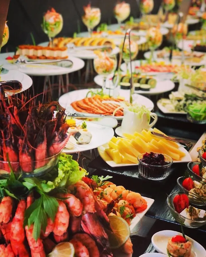 Hvd Viva Club Ultra All Inclusive - Private Beach & Free Parking Altın Kumlar