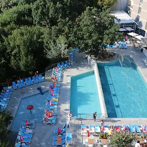 Hotel Slavey, Nisipurile de Aur